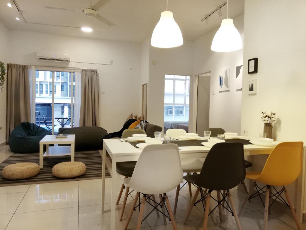 Subang City Residence, 8-9 Pax With Balcony, Walking Distance To Summit, 5Min To Sunway Subang Jaya Esterno foto