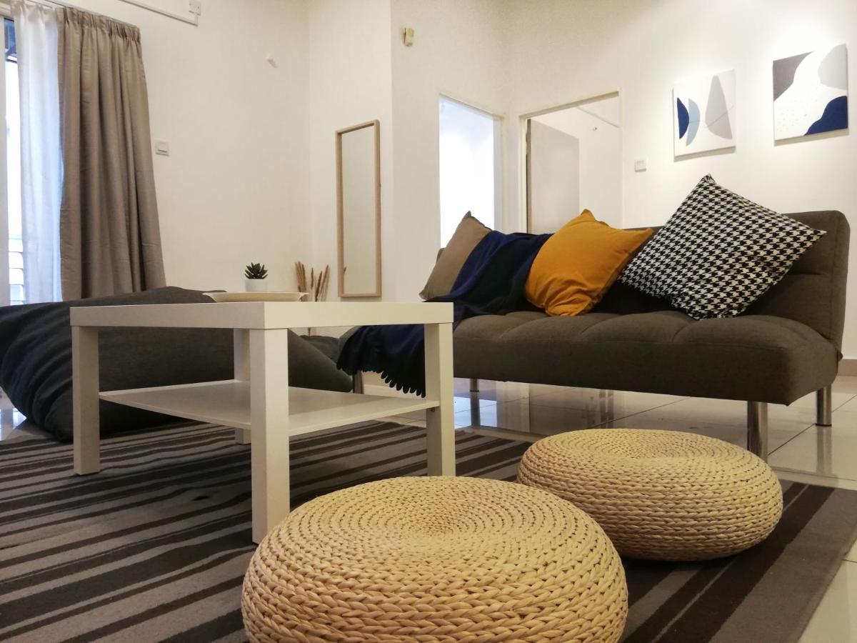 Subang City Residence, 8-9 Pax With Balcony, Walking Distance To Summit, 5Min To Sunway Subang Jaya Esterno foto